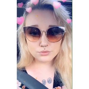 Meet your Posher, Natalie